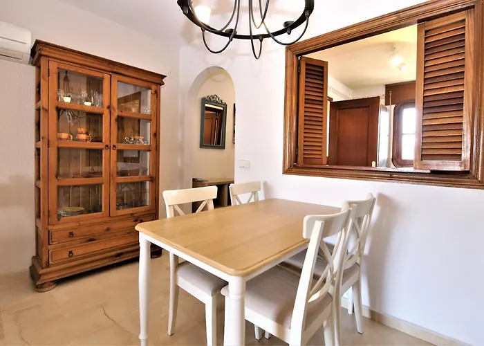 East Penthouse Sylvia *